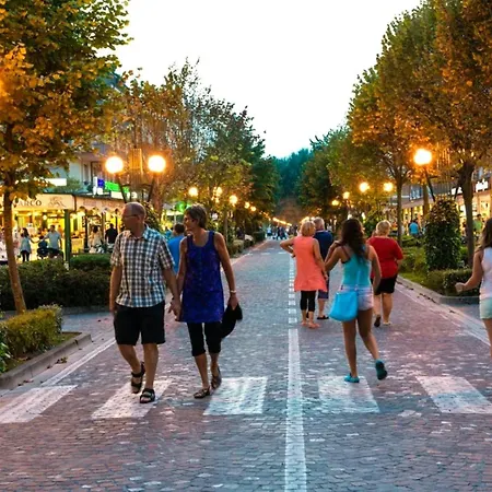 Appartamento A Calm Escape Close To The - Beahost *